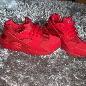 Red Nike Huaraches